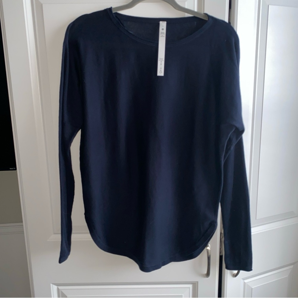 Lululemon Take‎ it All In Top Sweater Navy Blue 6